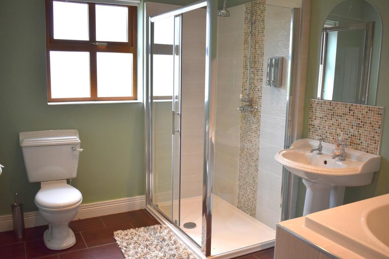 Отели типа «постель и завтрак» The Meadows B&B Мовилл