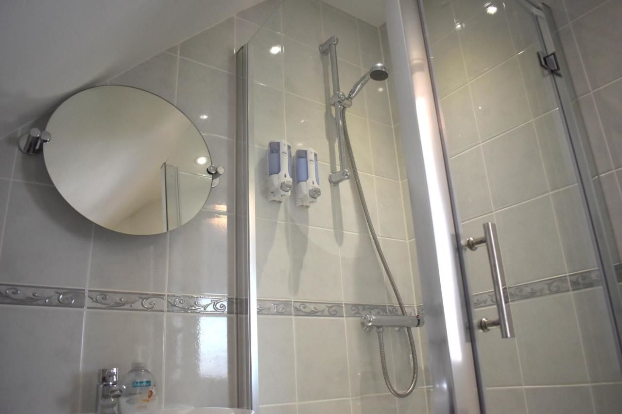 Отели типа «постель и завтрак» The Meadows B&B Мовилл